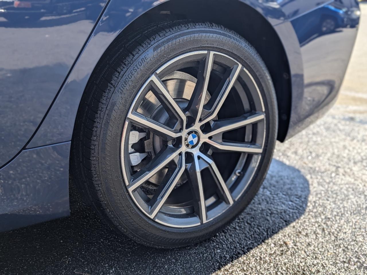 BMW 3 Series 330i xDrive Sedan 2019