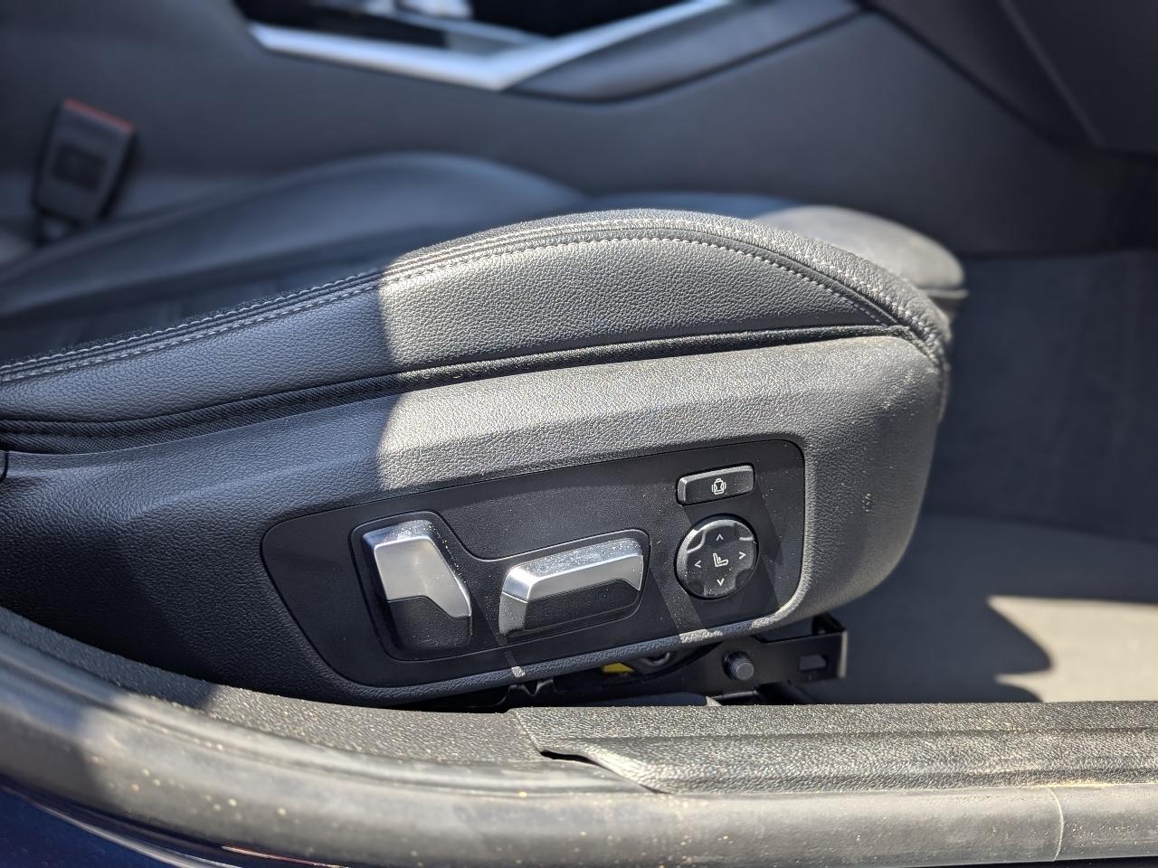 BMW 3 Series 330i xDrive Sedan 2019