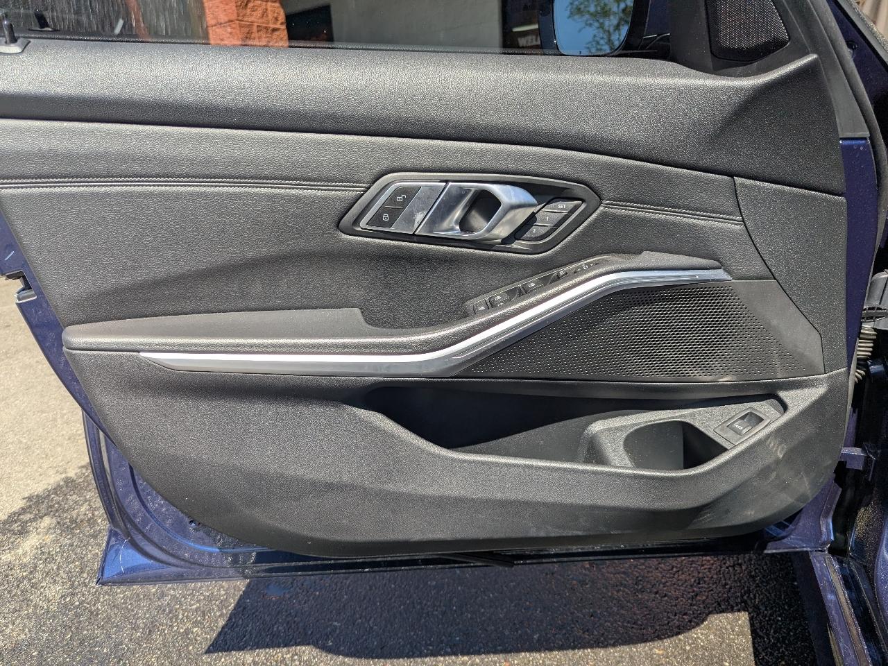 BMW 3 Series 330i xDrive Sedan 2019