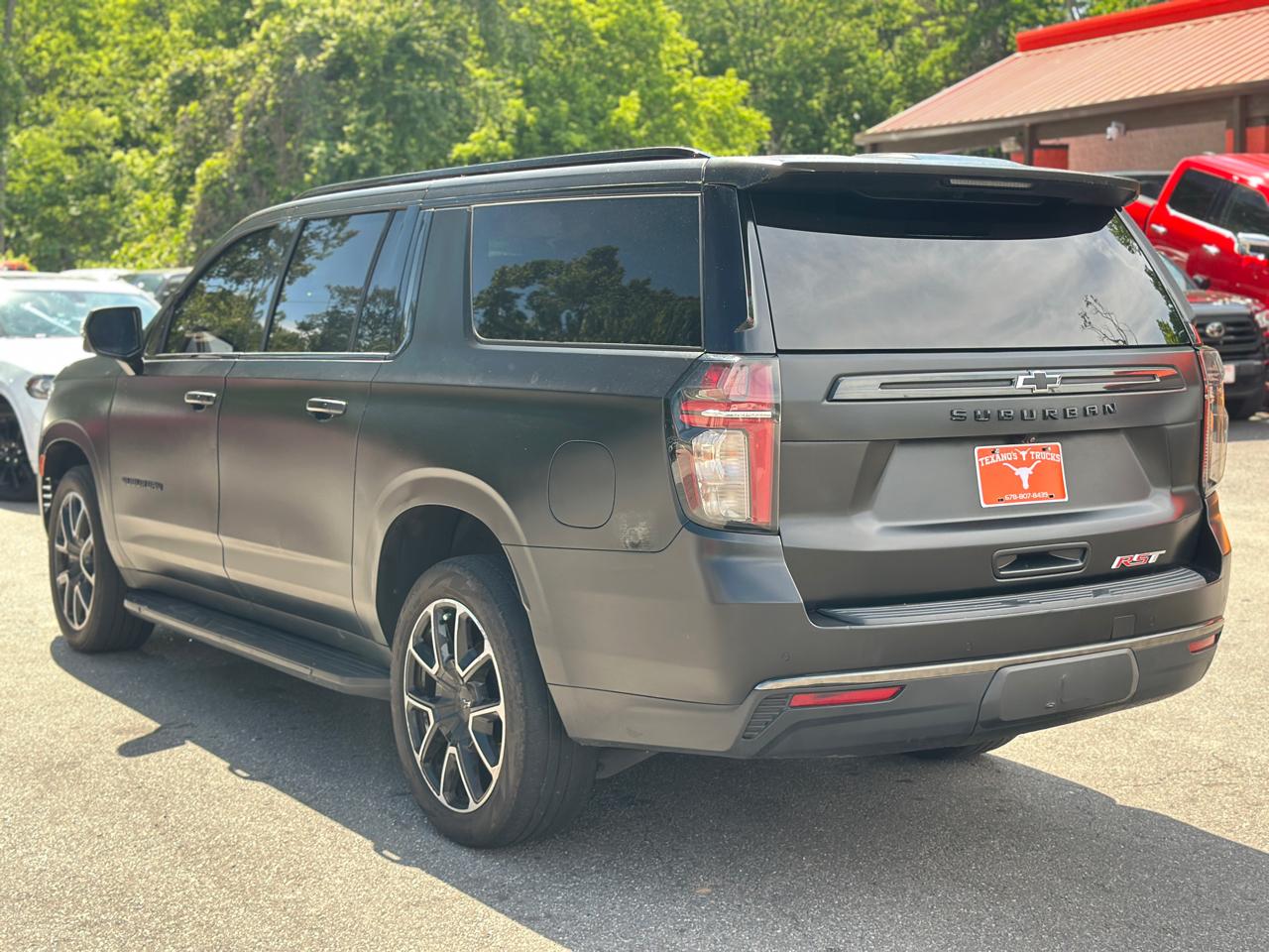 Chevrolet Suburban 4WD 4dr RST 2022