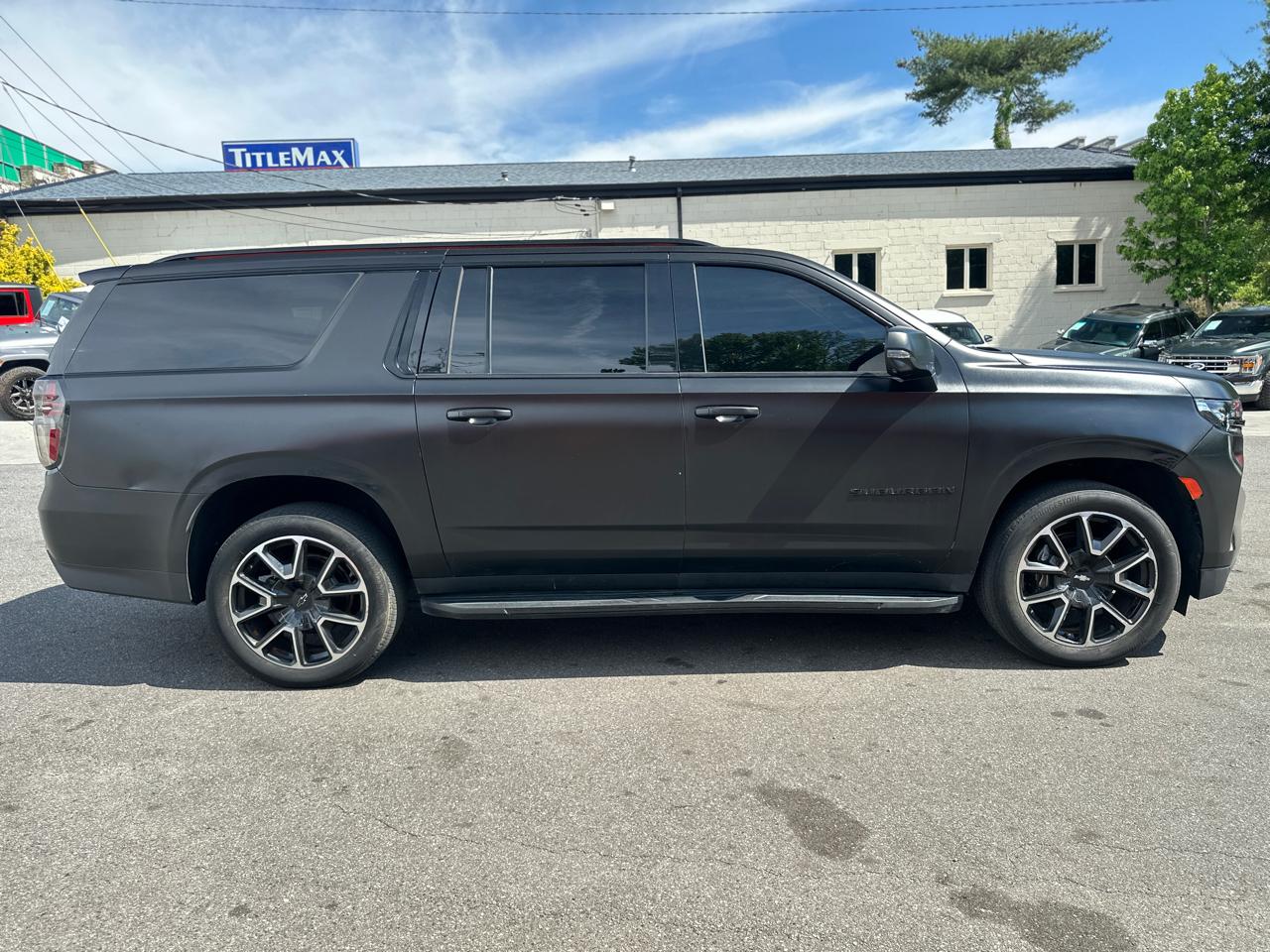 Chevrolet Suburban 4WD 4dr RST 2022