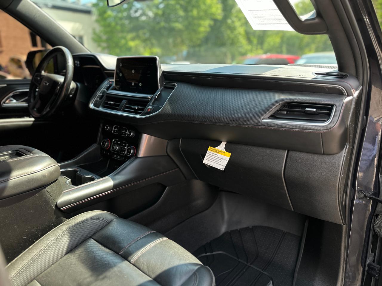 Chevrolet Suburban 4WD 4dr RST 2022