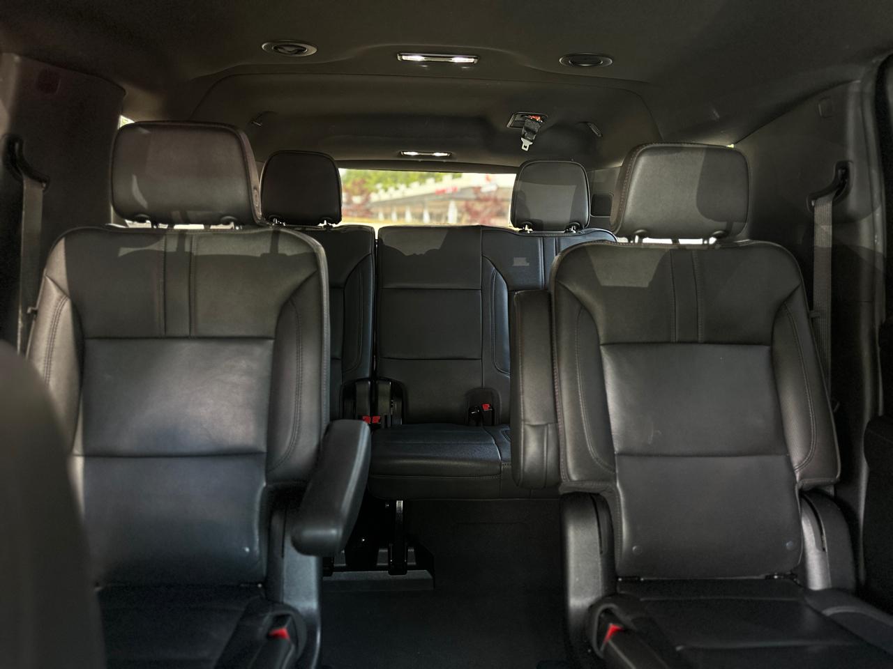 Chevrolet Suburban 4WD 4dr RST 2022