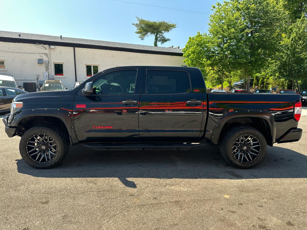 Toyota Tundra 2WD SR5 CrewMax 5.5' Bed 5.7L (Natl) 2021