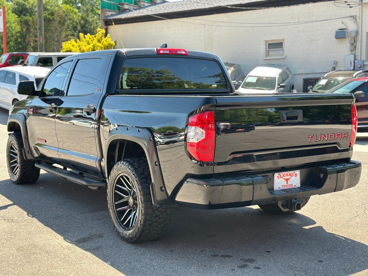 Toyota Tundra 2WD SR5 CrewMax 5.5' Bed 5.7L (Natl) 2021
