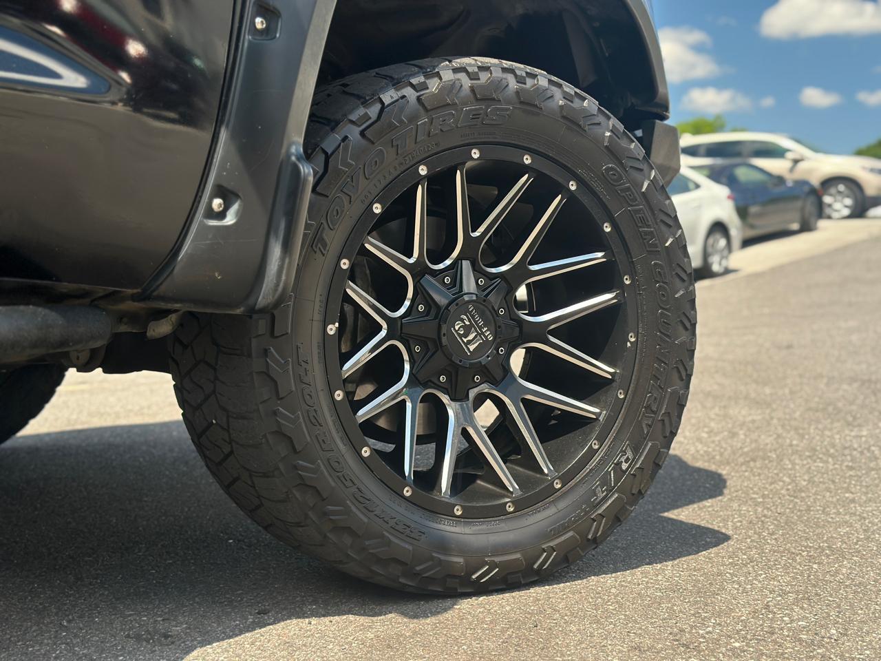 Toyota Tundra 2WD SR5 CrewMax 5.5' Bed 5.7L (Natl) 2021