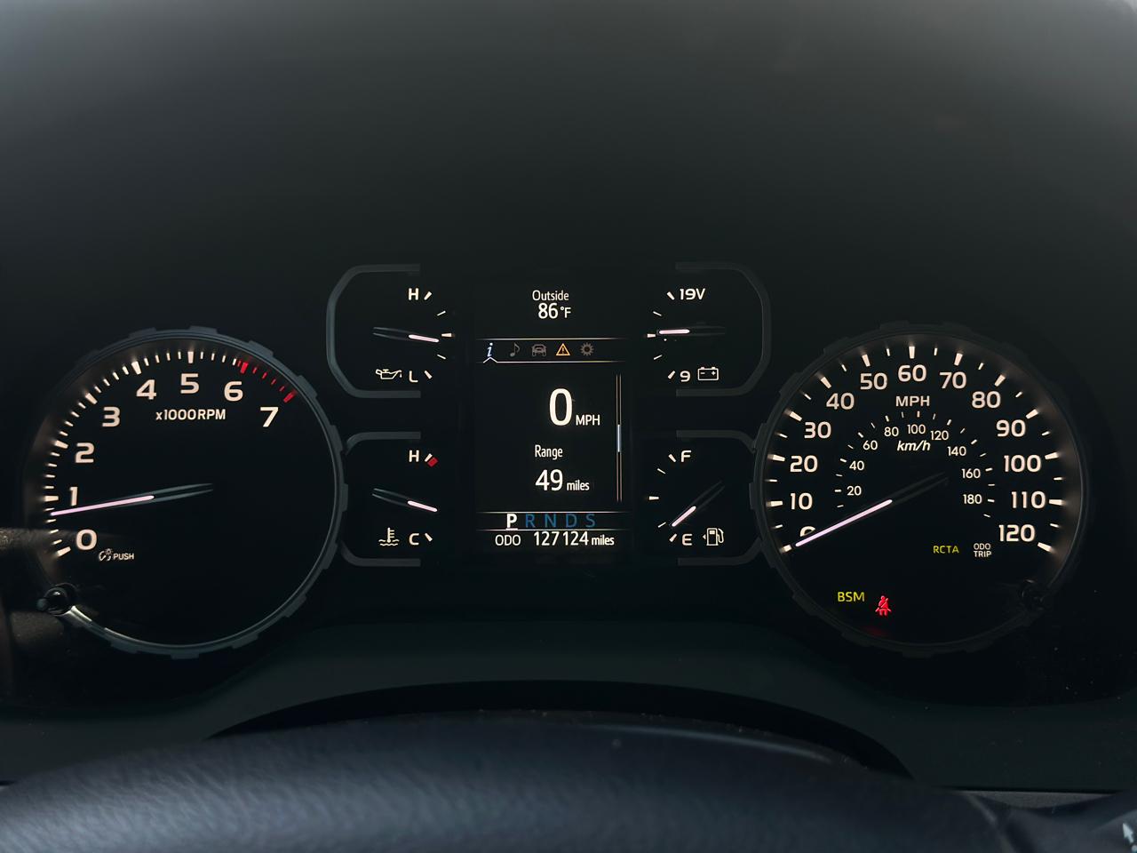 Toyota Tundra 2WD SR5 CrewMax 5.5' Bed 5.7L (Natl) 2021