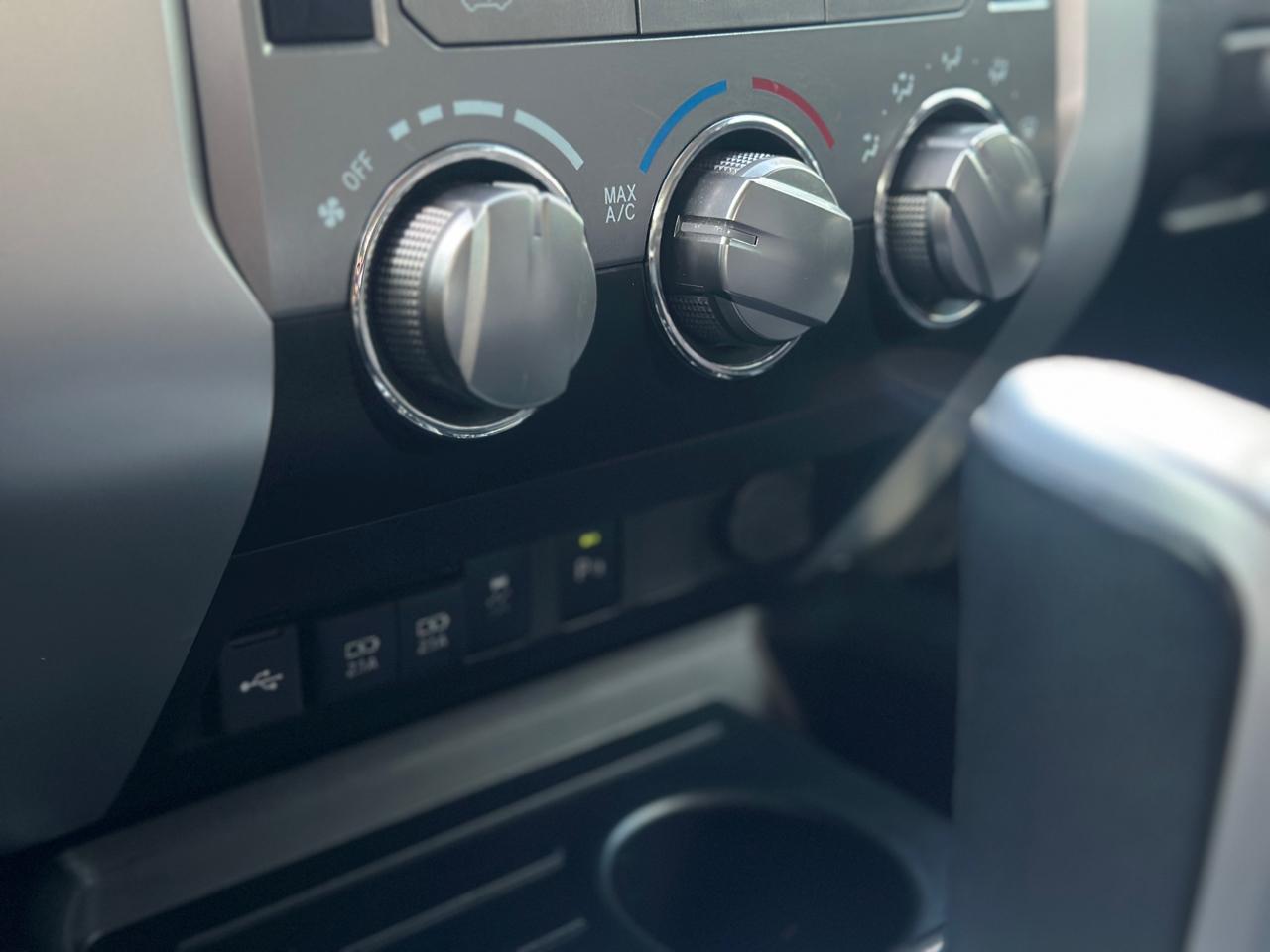 Toyota Tundra 2WD SR5 CrewMax 5.5' Bed 5.7L (Natl) 2021
