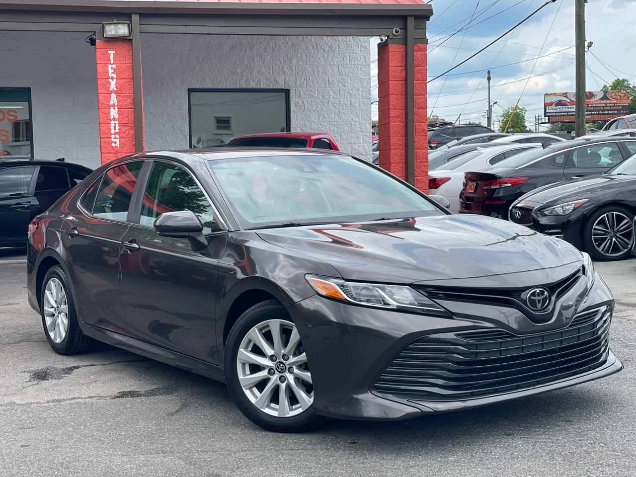 Toyota Camry L Auto (Natl) 2019