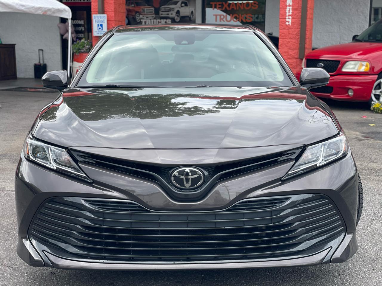 Toyota Camry L Auto (Natl) 2019