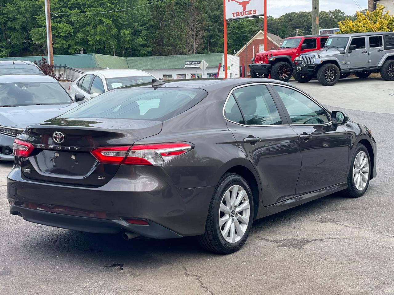 Toyota Camry L Auto (Natl) 2019