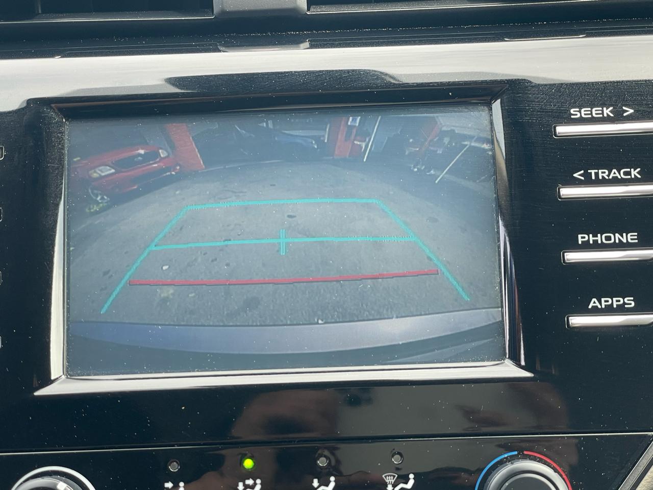 Toyota Camry L Auto (Natl) 2019