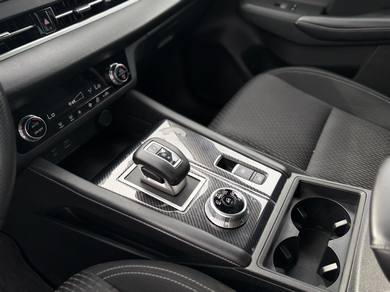 Mitsubishi Outlander ES FWD 2022