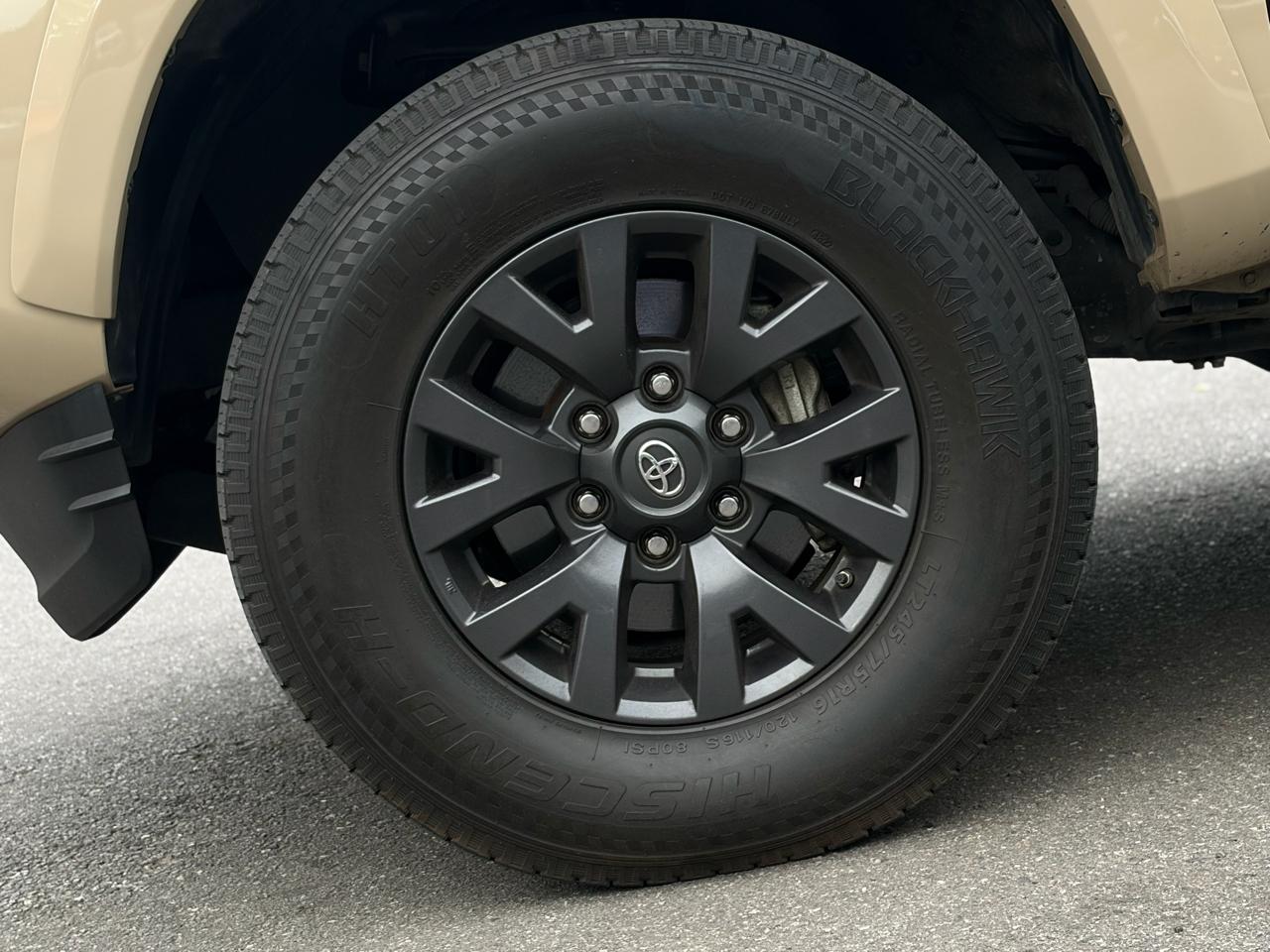 Toyota Tacoma 2WD TRD Off Road Double Cab 5' Bed V6 AT (Natl) 2020