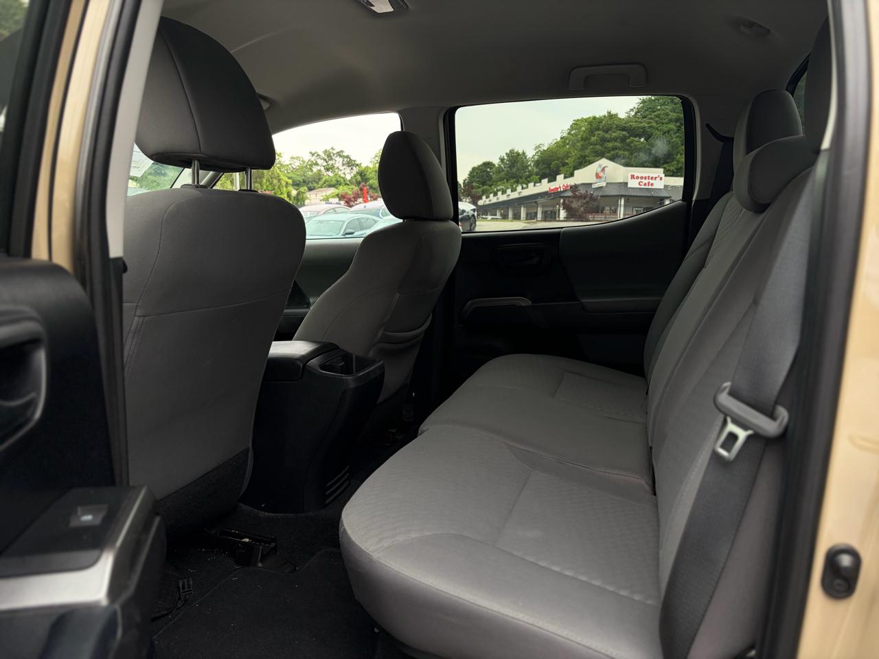 Toyota Tacoma 2WD TRD Off Road Double Cab 5' Bed V6 AT (Natl) 2020