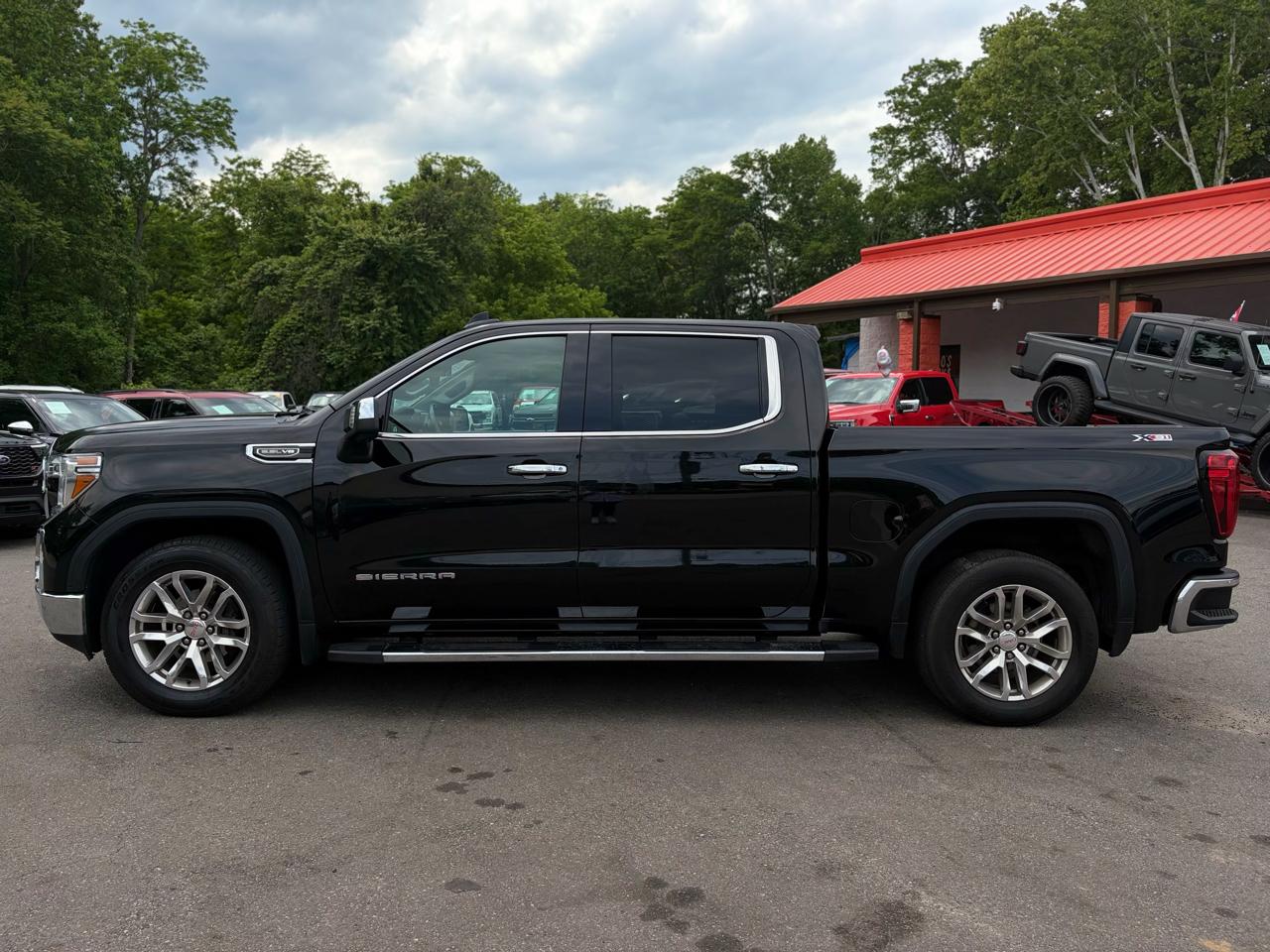 GMC Sierra 1500 4WD Crew Cab 147" SLT 2019