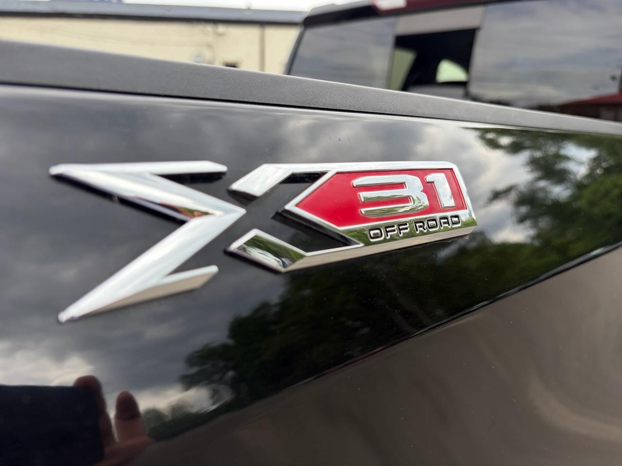 GMC Sierra 1500 4WD Crew Cab 147" SLT 2019