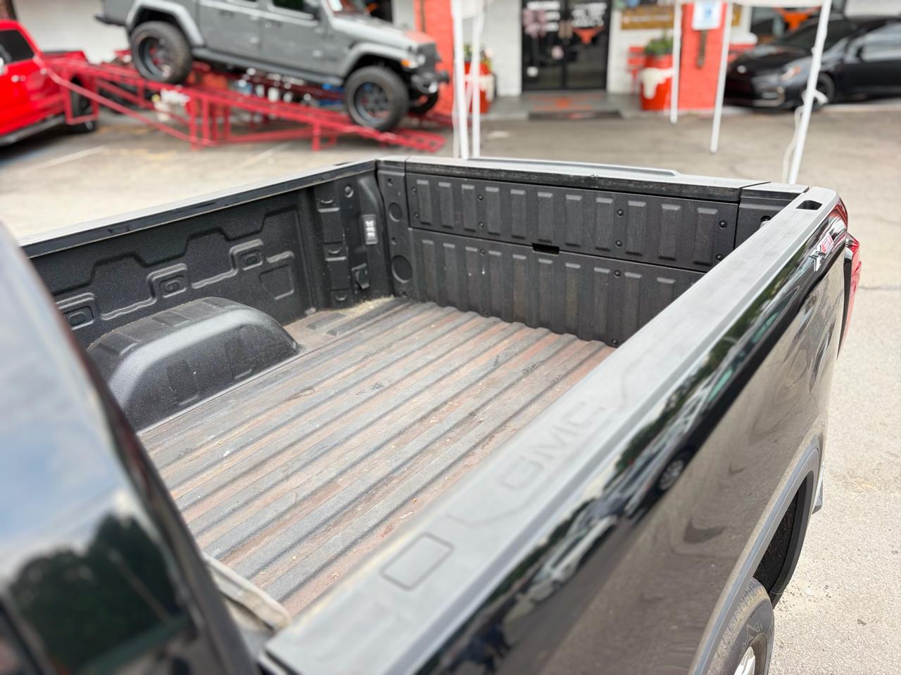 GMC Sierra 1500 4WD Crew Cab 147" SLT 2019