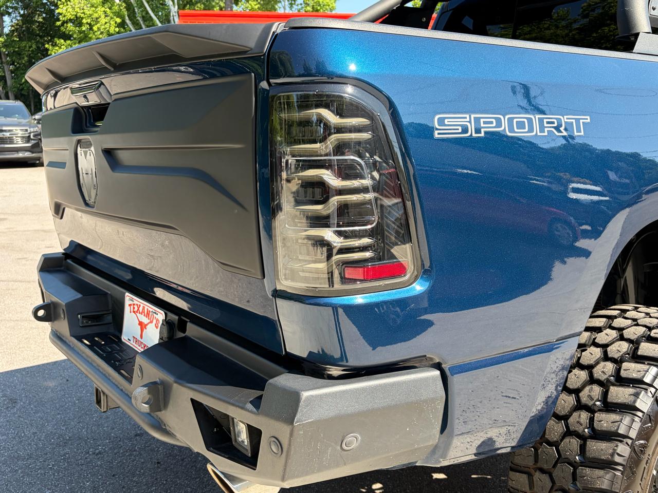 RAM 1500 Big Horn 4x2 Crew Cab 5'7" Box 2021