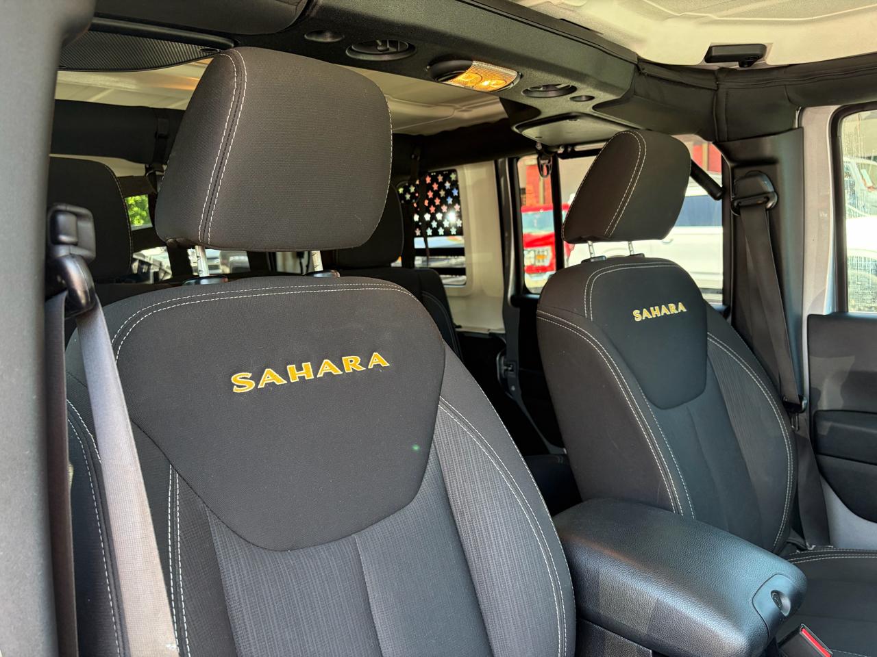Jeep Wrangler Unlimited 4WD 4dr Sahara 2015