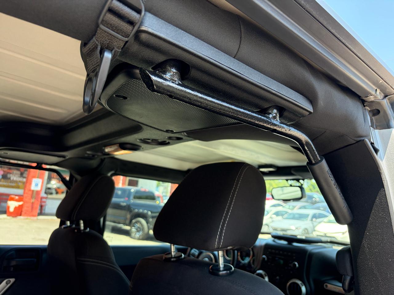Jeep Wrangler Unlimited 4WD 4dr Sahara 2015