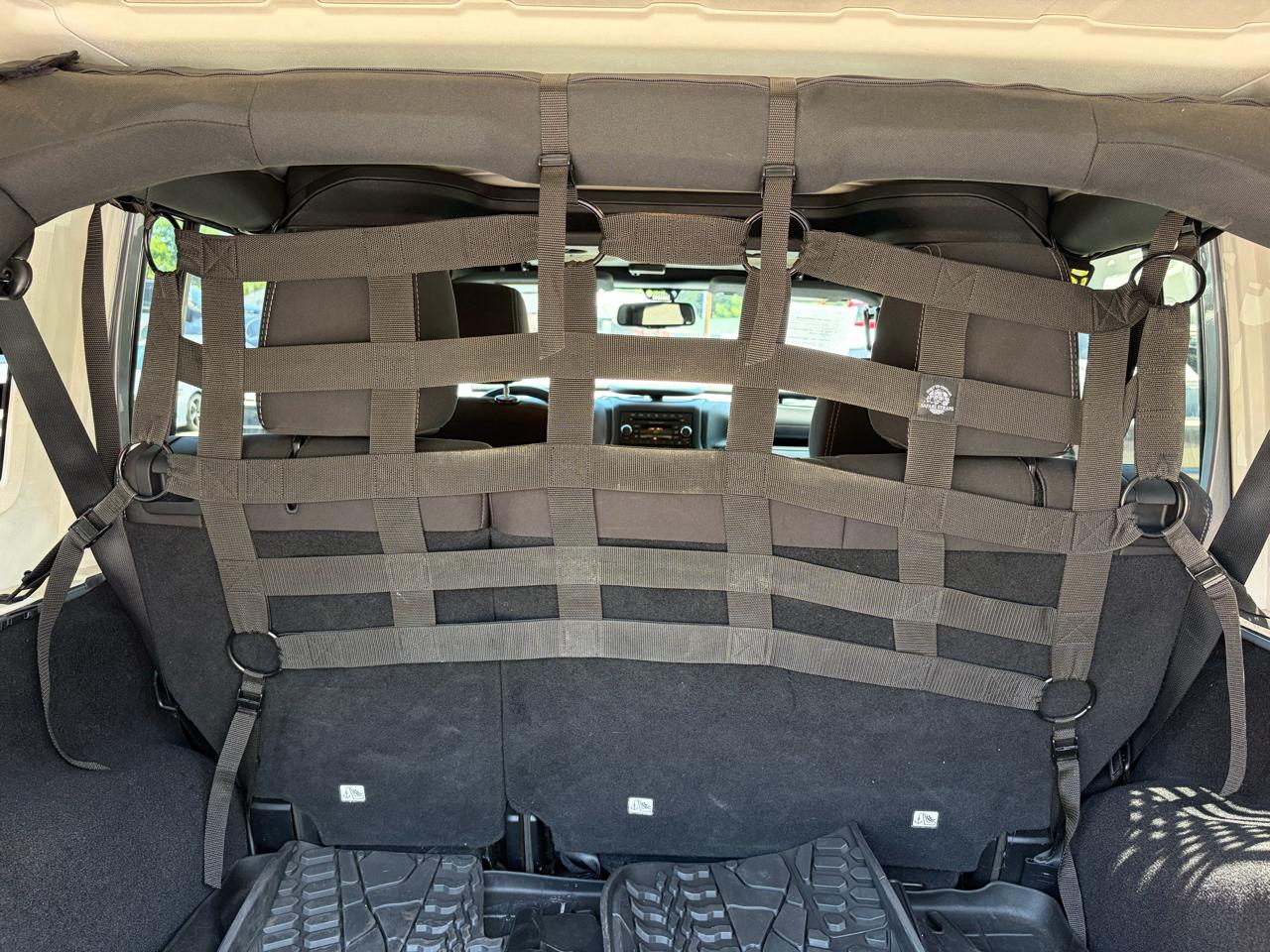 Jeep Wrangler Unlimited 4WD 4dr Sahara 2015