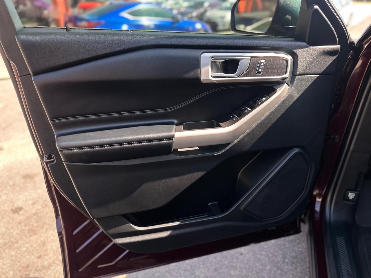Ford Explorer XLT RWD 2022