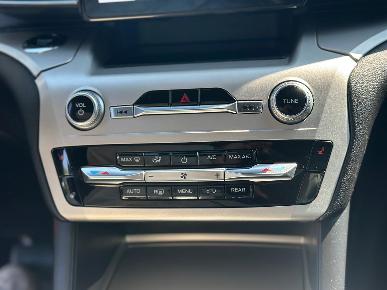 Ford Explorer XLT RWD 2022