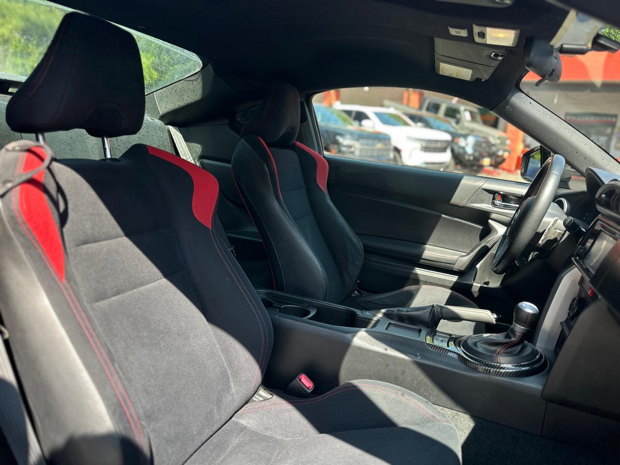 Scion FR-S 2dr Cpe Man (Natl) 2013