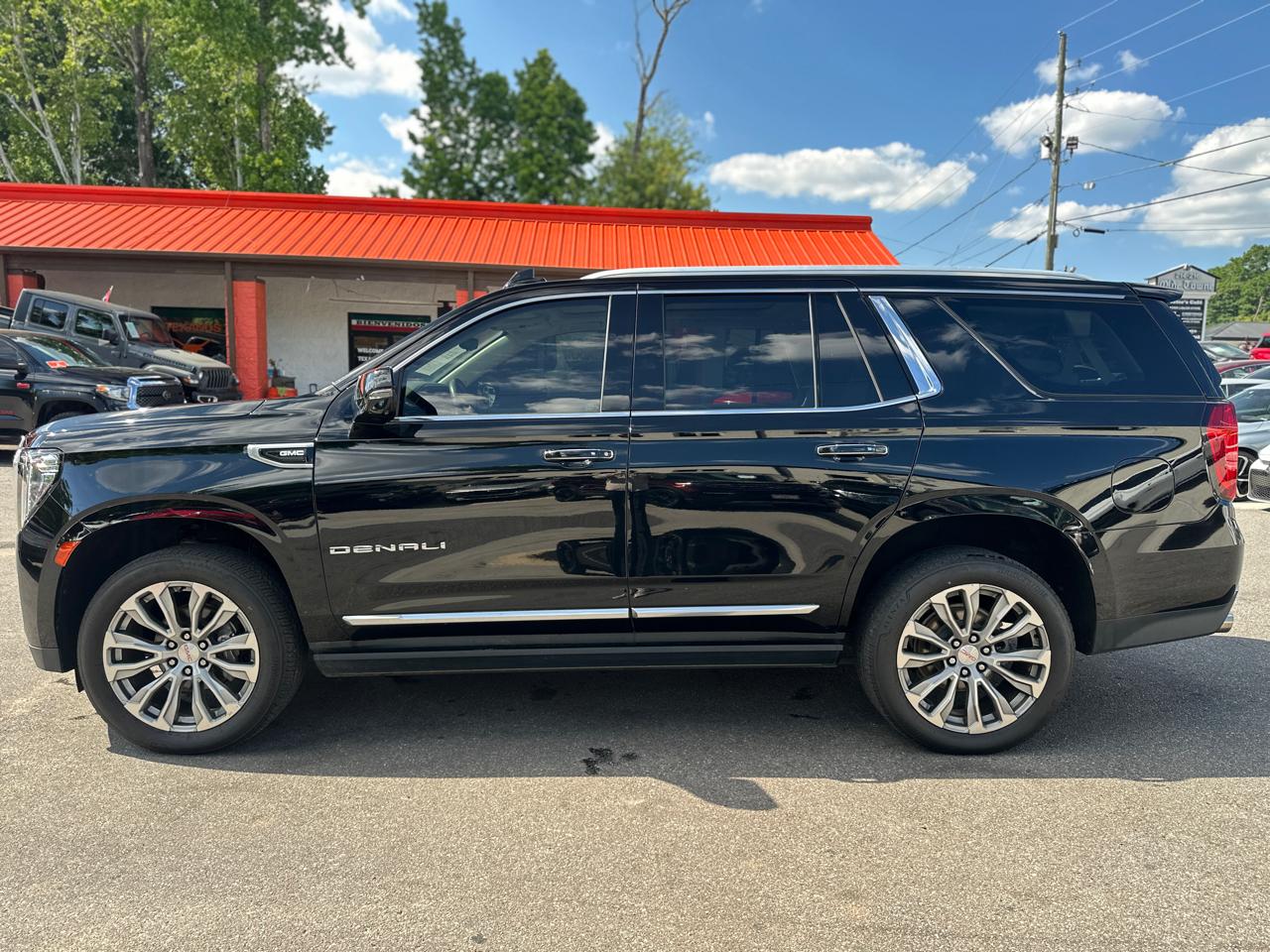 GMC Yukon 4WD 4dr Denali 2021