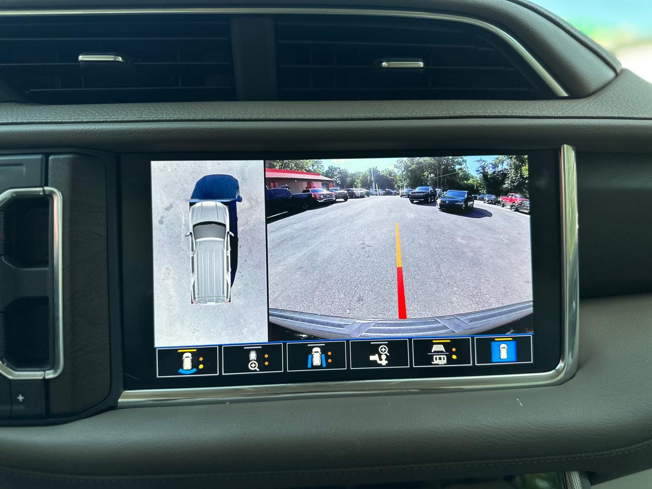GMC Yukon 4WD 4dr Denali 2021