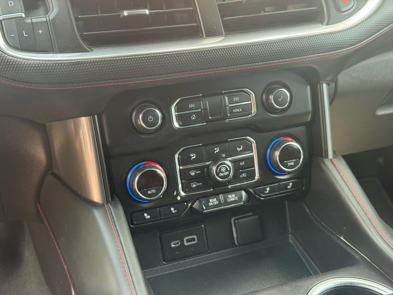 Chevrolet Tahoe 4WD 4dr RST 2021