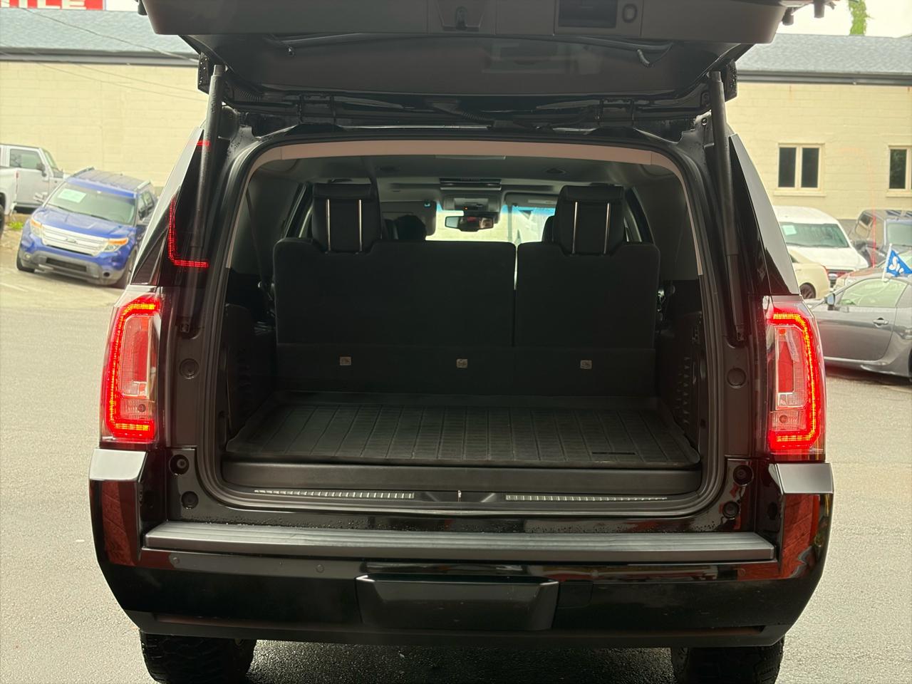 GMC Yukon XL 4WD 4dr SLT 2016