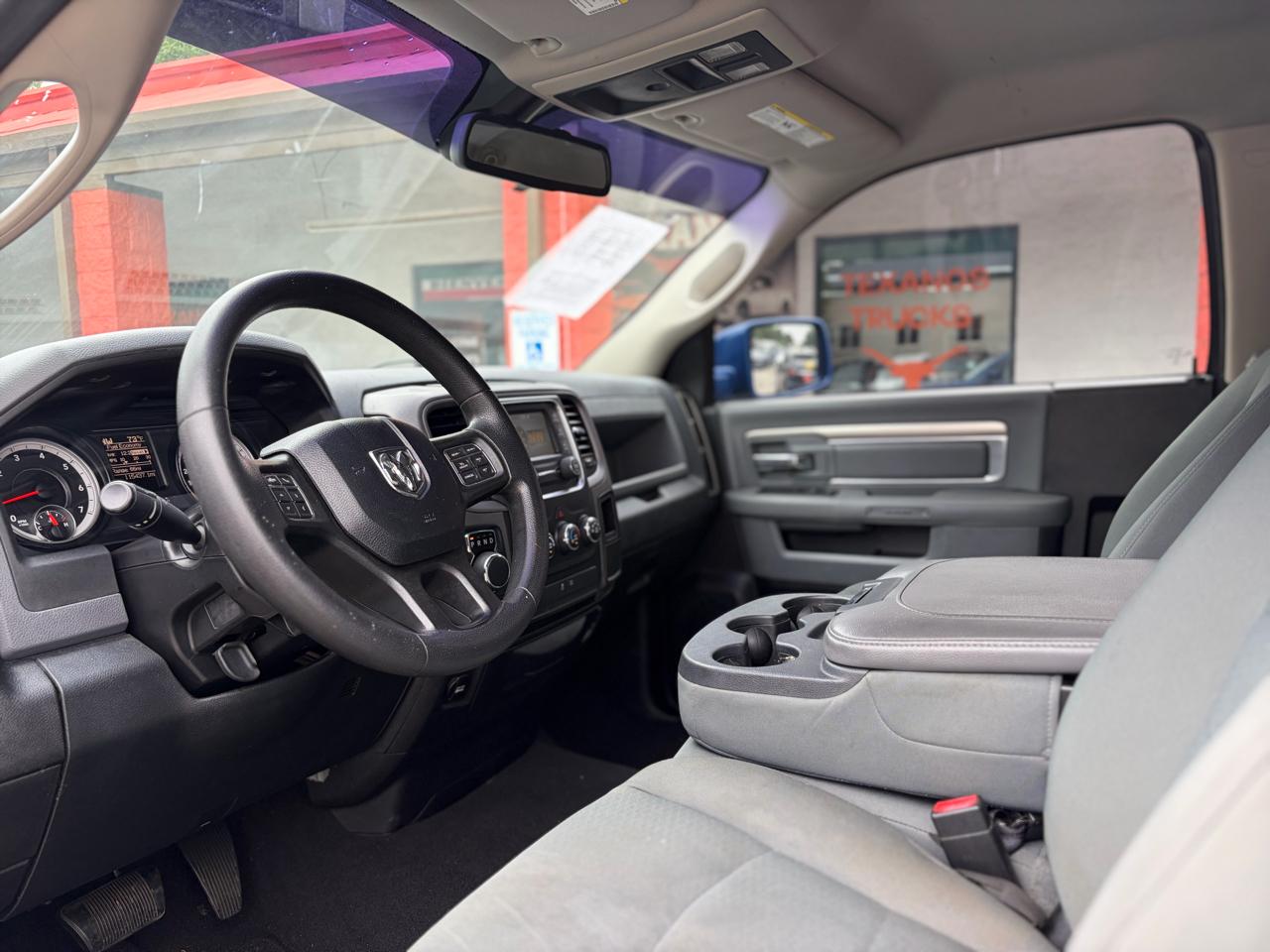 RAM 1500 2WD Reg Cab 120.5" Express 2015