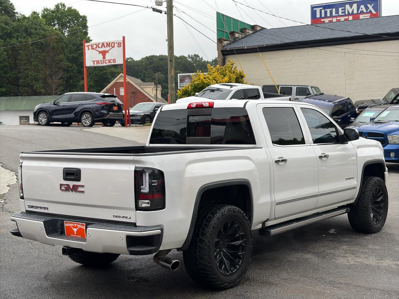 GMC Sierra 1500 4WD Crew Cab 143.5" Denali 2018