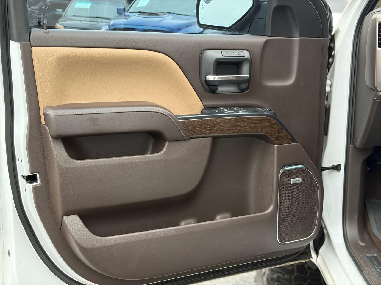 GMC Sierra 1500 4WD Crew Cab 143.5" Denali 2018