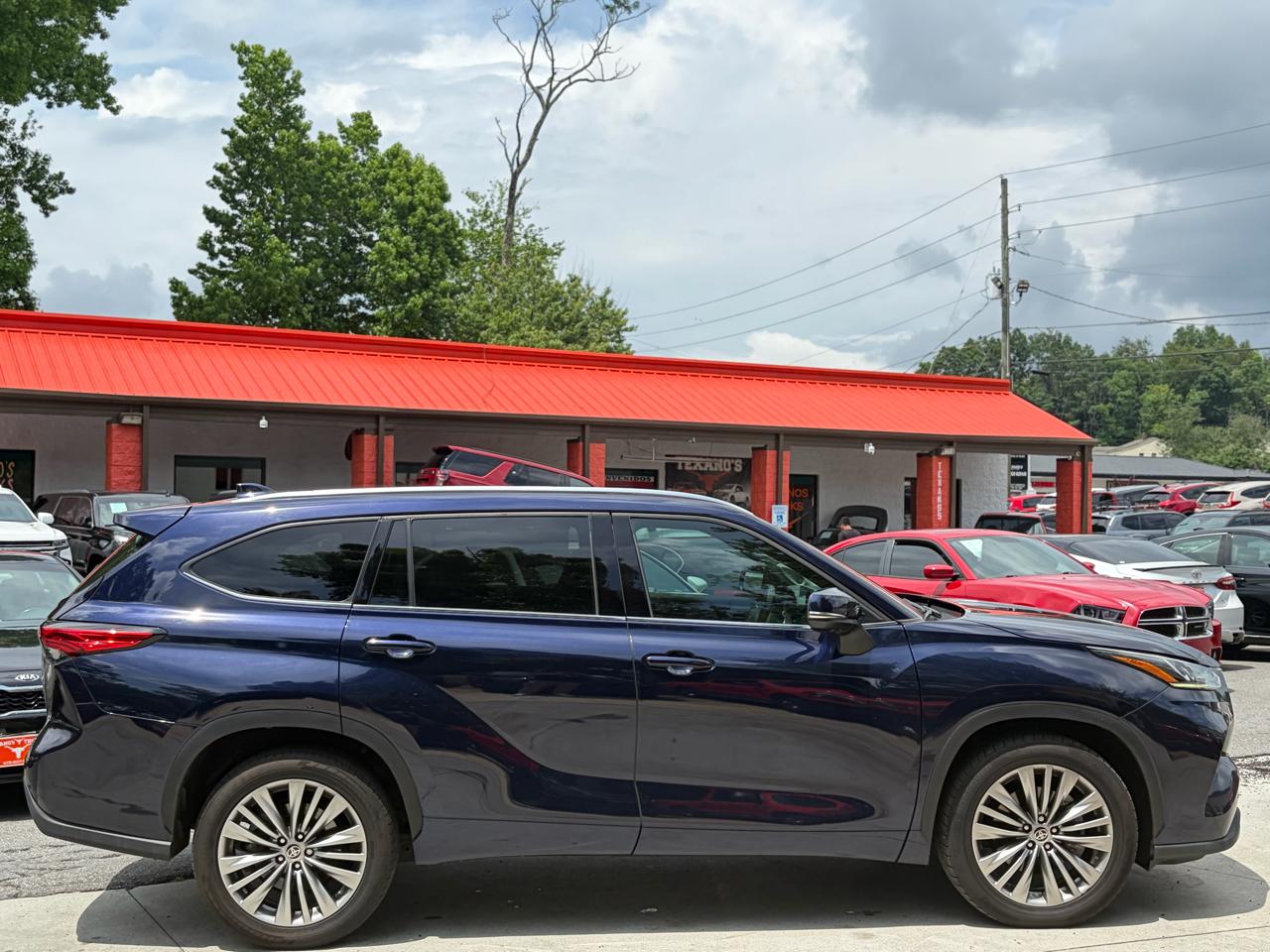 Toyota Highlander Platinum FWD (Natl) 2022
