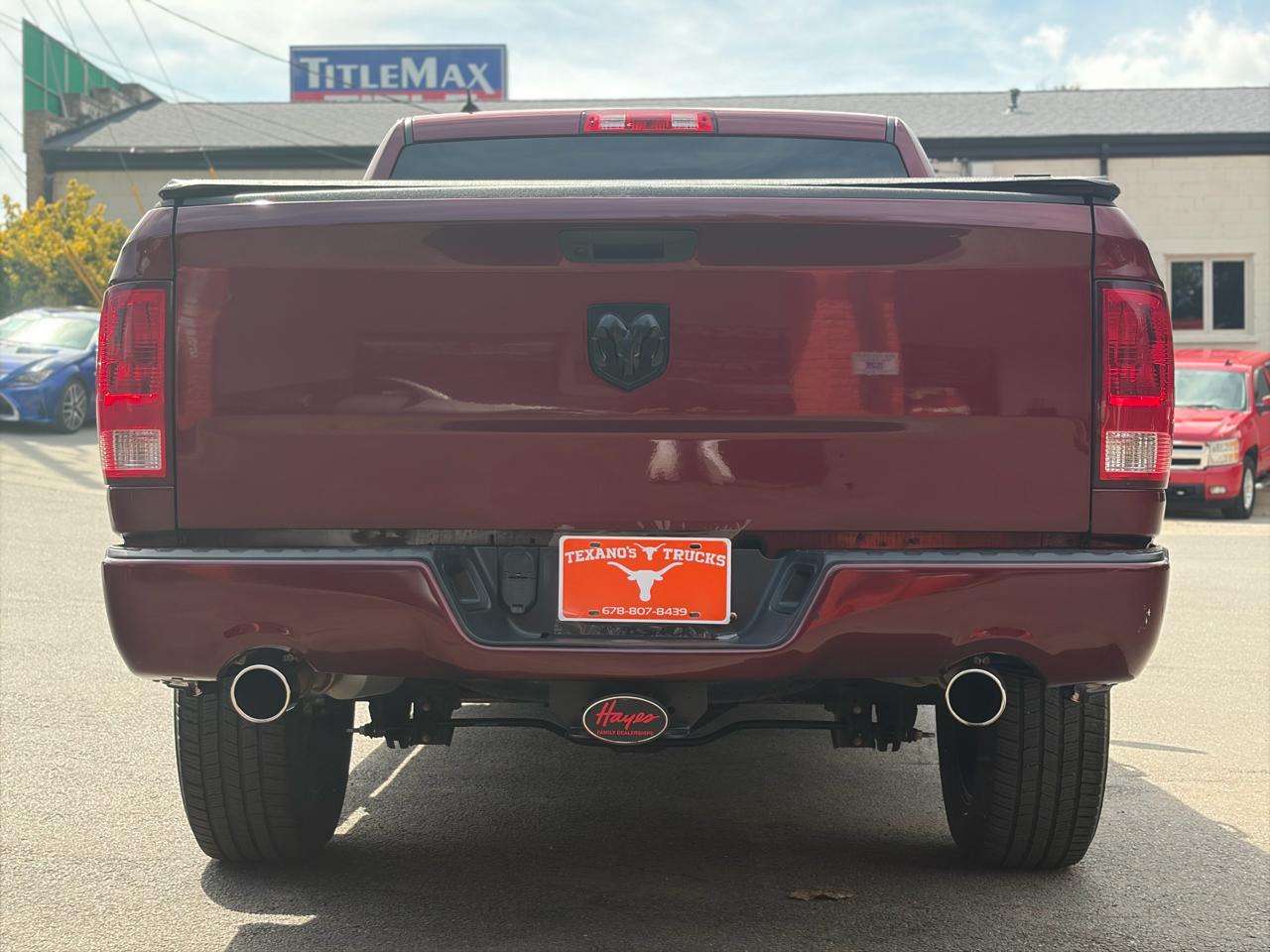 RAM 1500 Classic Express 4x2 Crew Cab 5'7" Box 2019