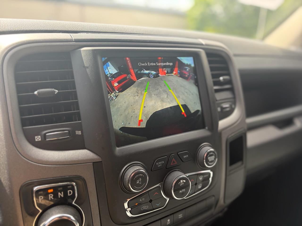 RAM 1500 Classic Express 4x2 Crew Cab 5'7" Box 2019