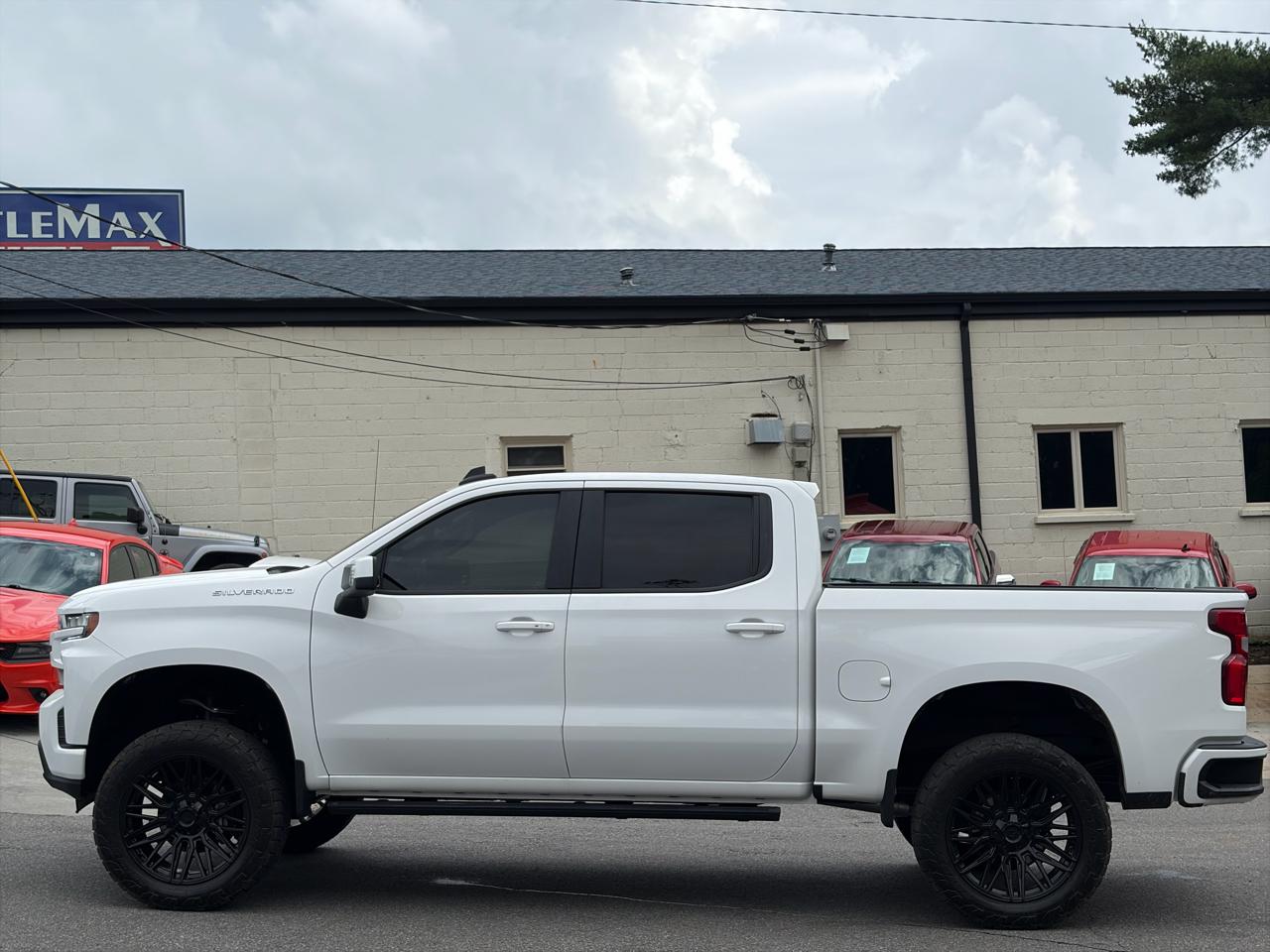 Chevrolet Silverado 1500 2WD Crew Cab 147" RST 2021