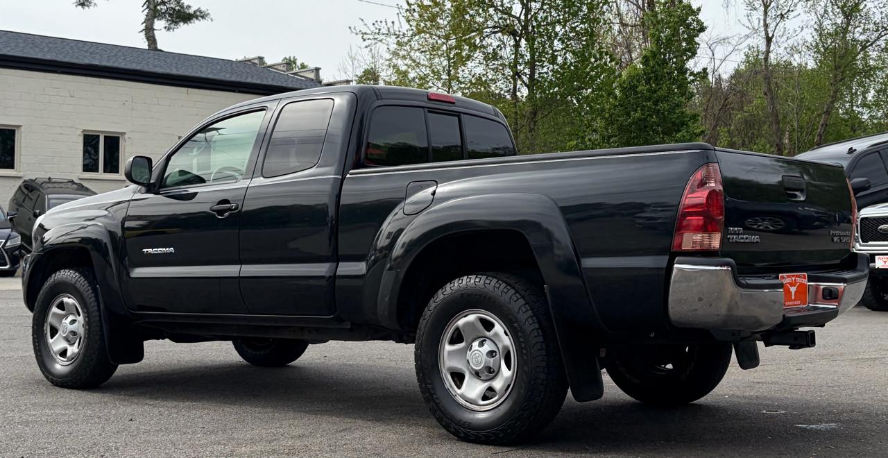 Toyota Tacoma Access 128" PreRunner V6 Auto Natl 2005