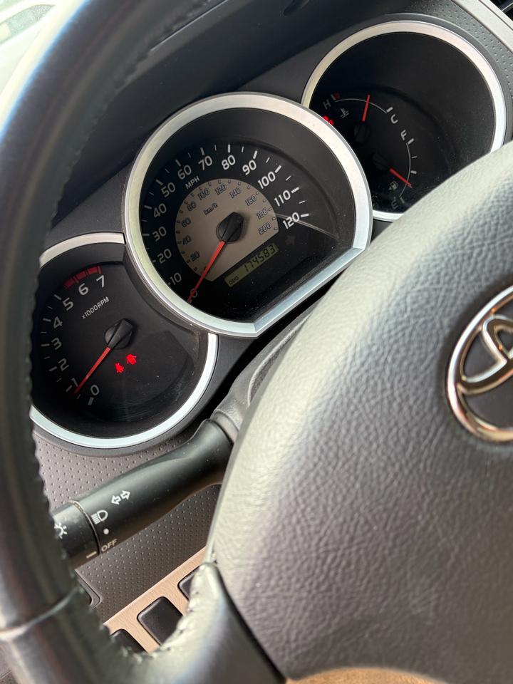 Toyota Tacoma Access 128" PreRunner V6 Auto Natl 2005