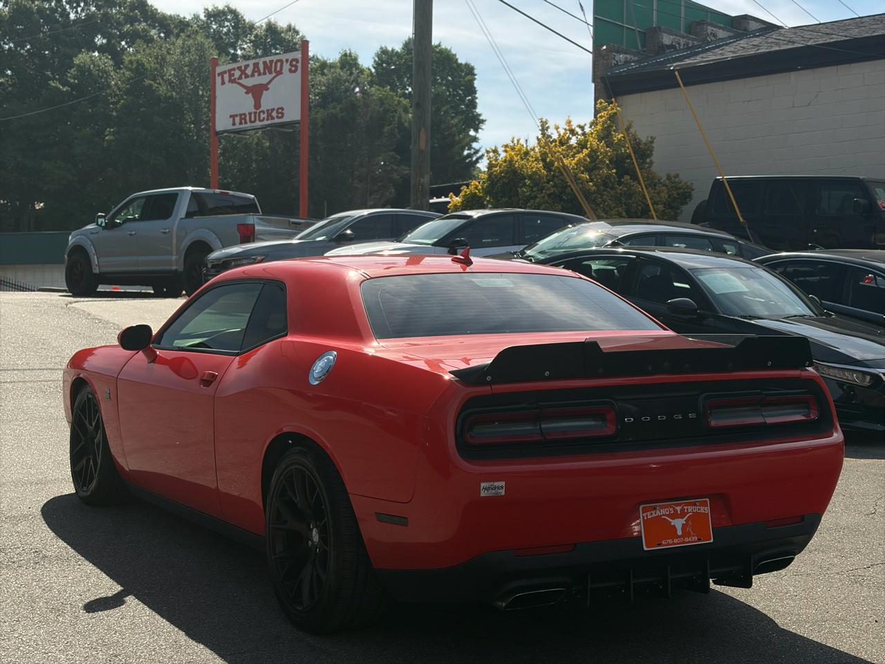 Dodge Challenger 2dr Cpe R/T Scat Pack 2016