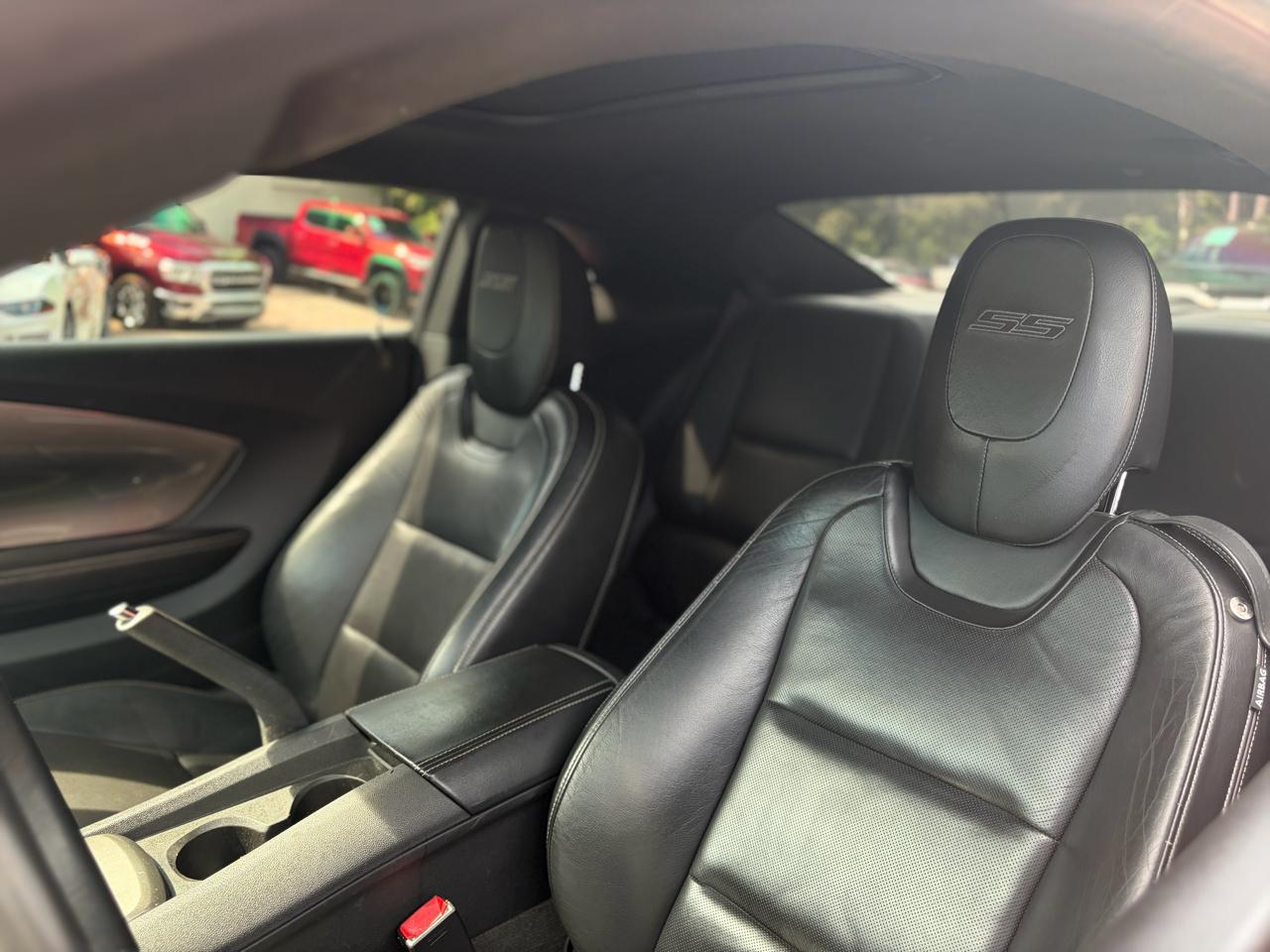 Chevrolet Camaro 2dr Cpe 2SS 2010