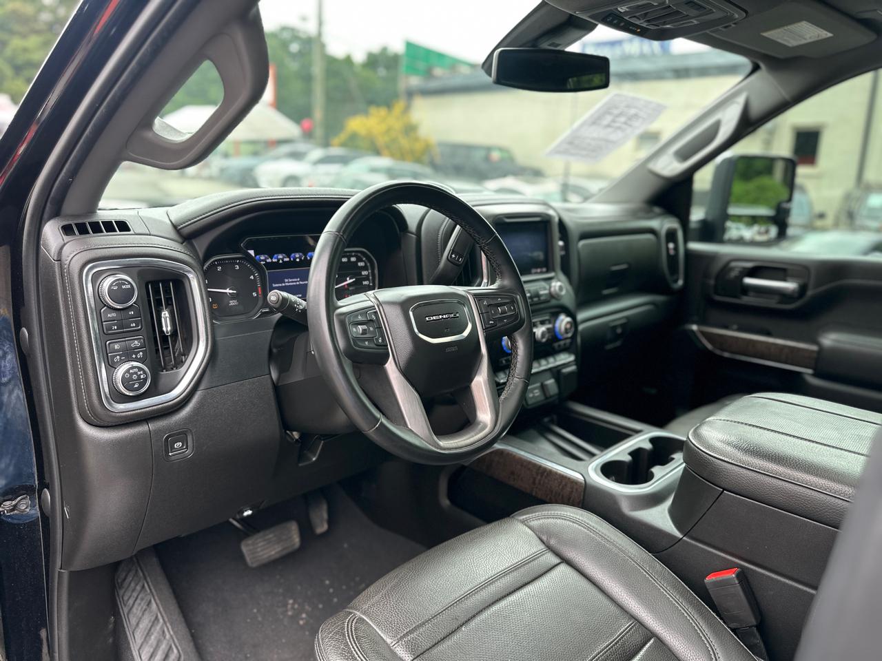 GMC Sierra 2500HD 4WD Crew Cab 159" Denali 2023