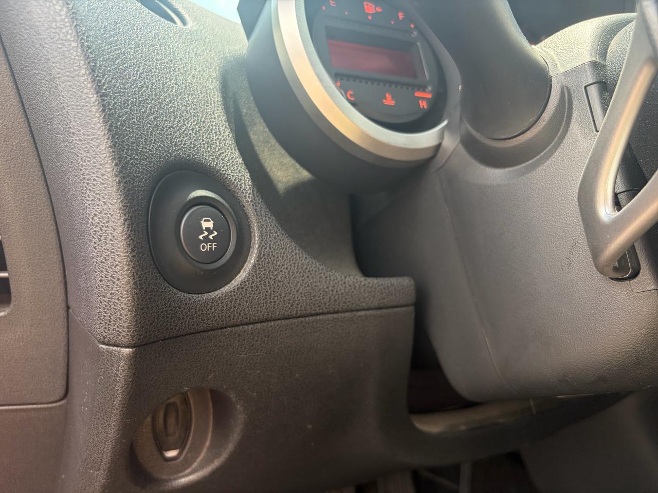 Nissan 370Z 2dr Cpe Auto 2014