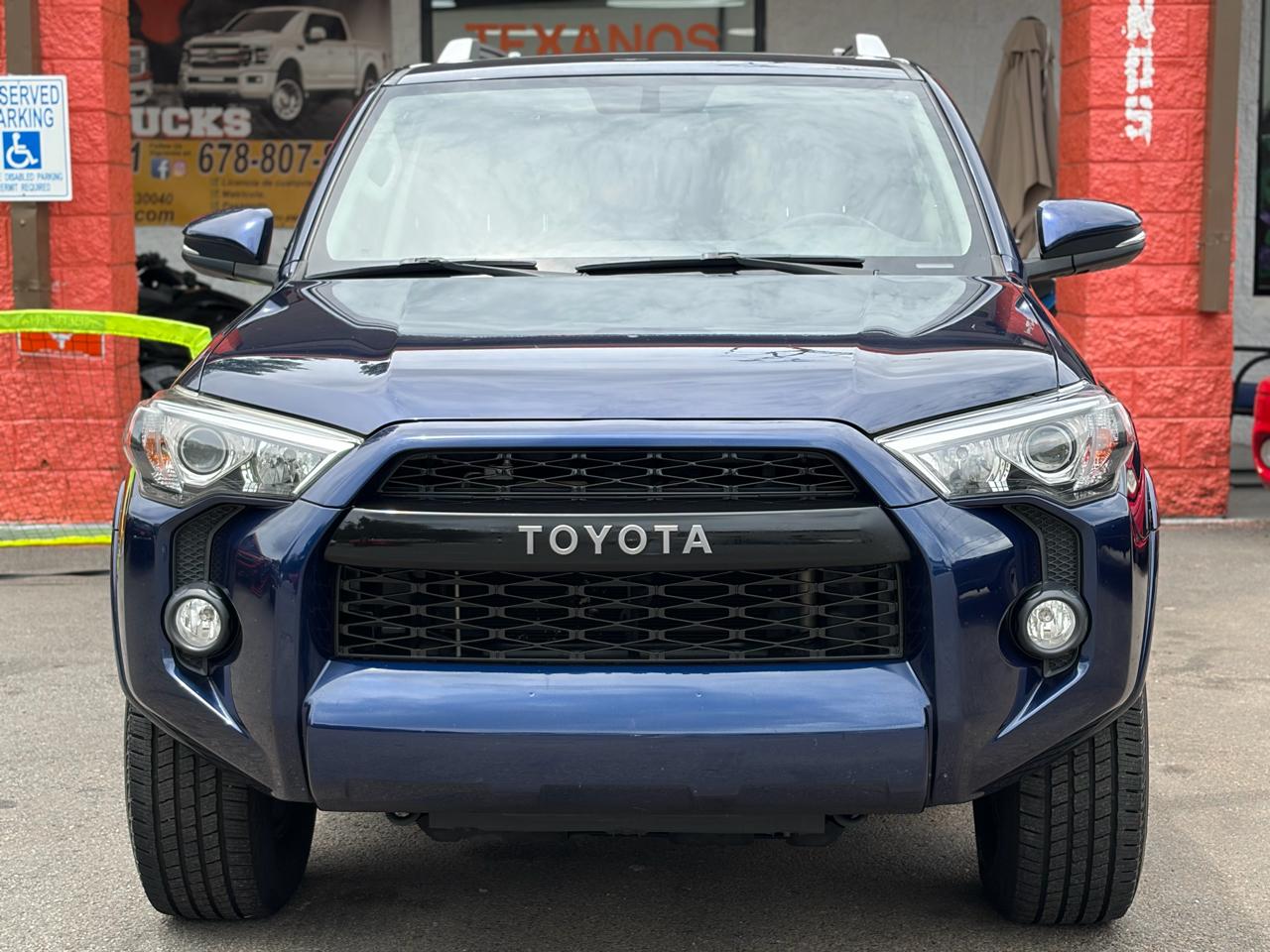 Toyota 4Runner SR5 Premium 2WD (Natl) 2018
