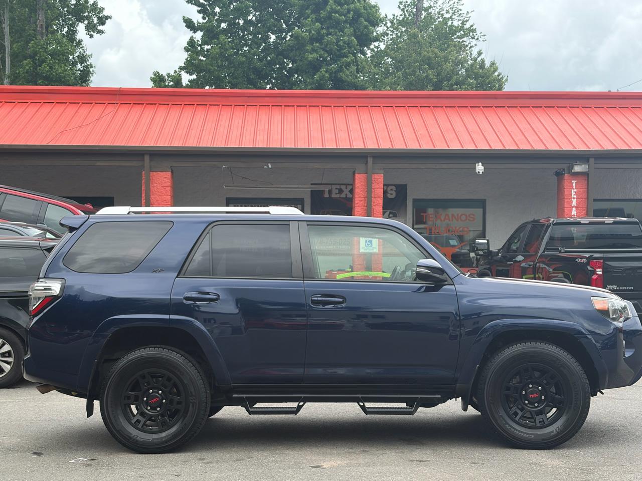 Toyota 4Runner SR5 Premium 2WD (Natl) 2018