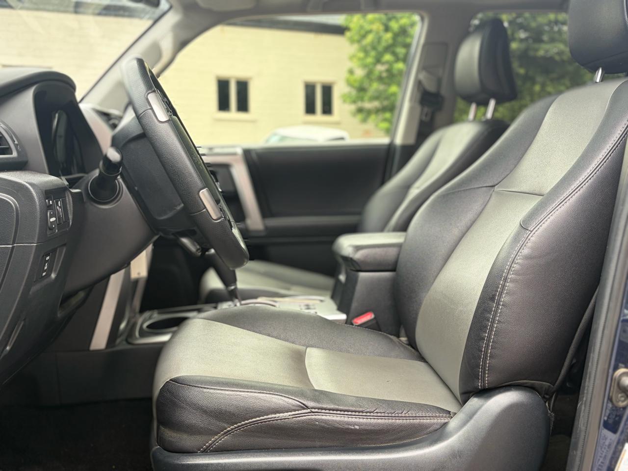 Toyota 4Runner SR5 Premium 2WD (Natl) 2018