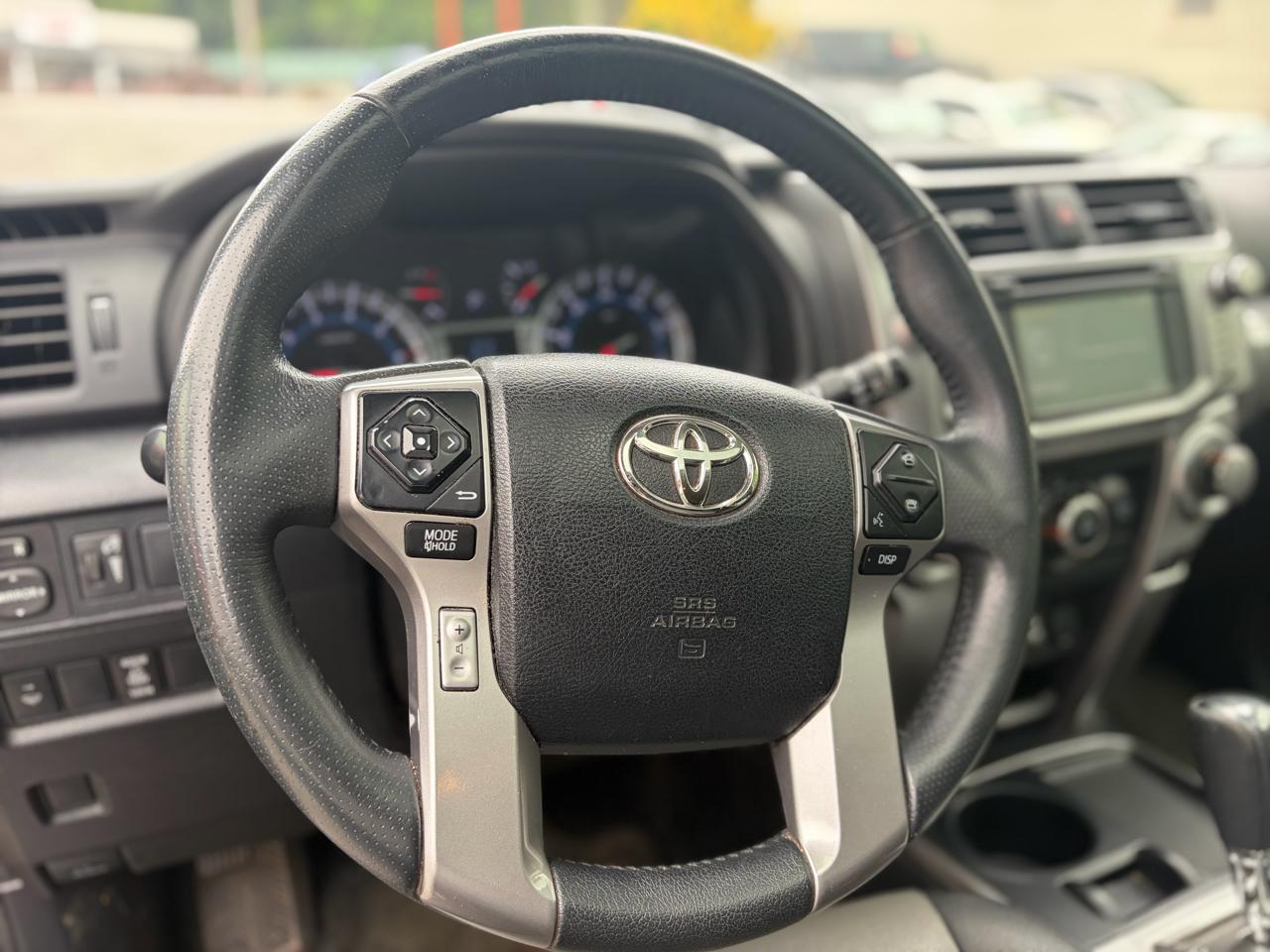Toyota 4Runner SR5 Premium 2WD (Natl) 2018